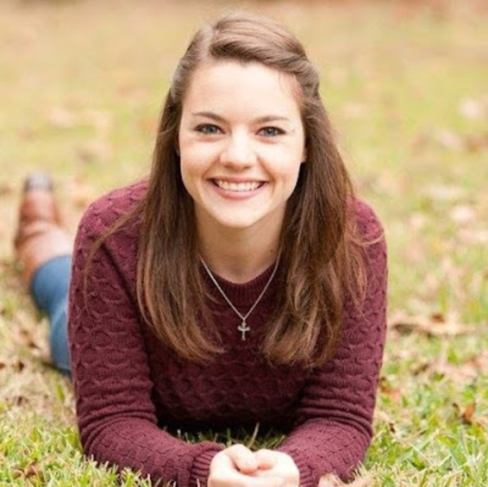 Meet your Posher, Becca